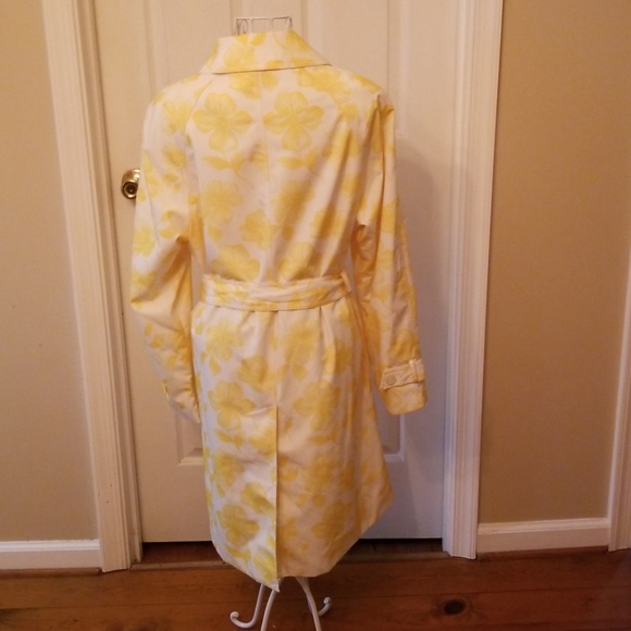 Lovely Liz Claiborne Yellow And White Floral Trenchcoat. Size Medium. - Picture 5 of 8